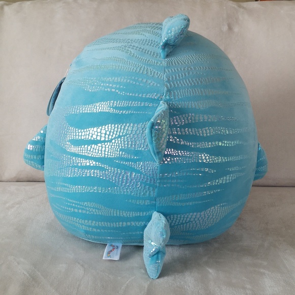 Squishmallow 16 inches Lamar, blue shark - Picture 3 of 6